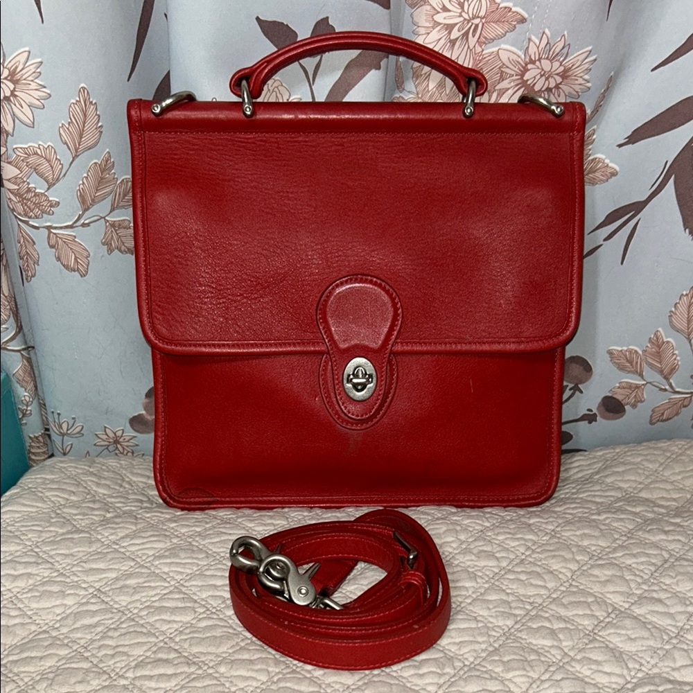 Vintage Coach red leather Willis bag w/ nickel hardware